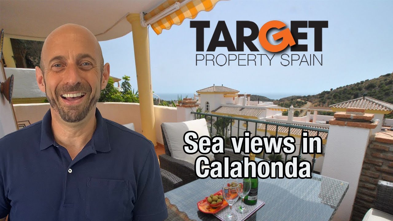 Apartment with sea views in Calahonda, Mijas Costa