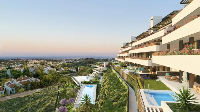 Fantastic complex of 3 and 4 bedroom apartments with panoramic sea views over the Golf Valley