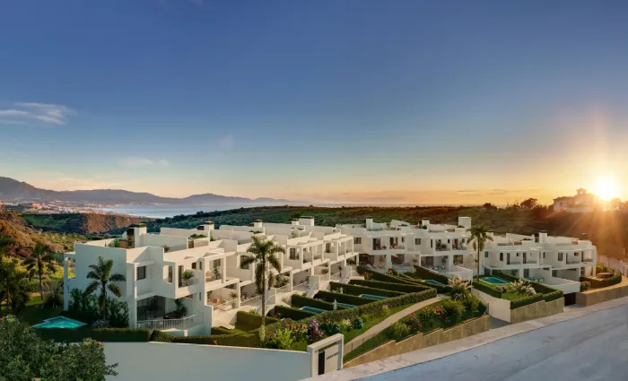 Golden View II, contemporary style townhouses in Manilva