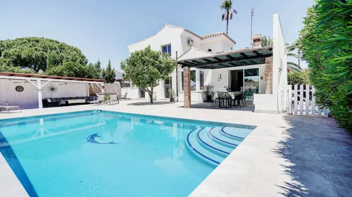 Villa for sale in Calahonda, Mijas Costa